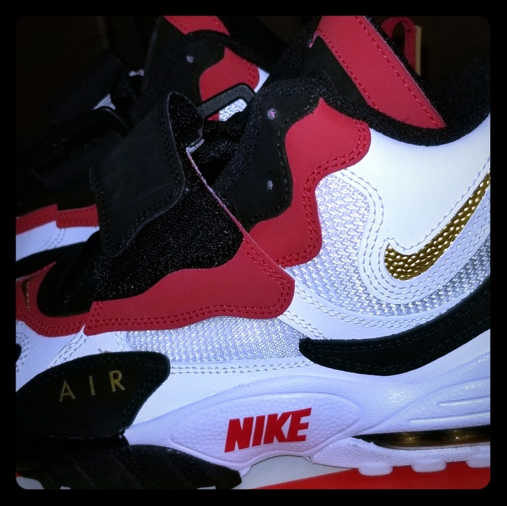 NIKE AIR MAX SPEED TURF